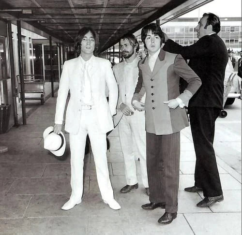 John Lennon and Paul McCartney at New York press conference, 11 May 1968, promoting Apple Corps