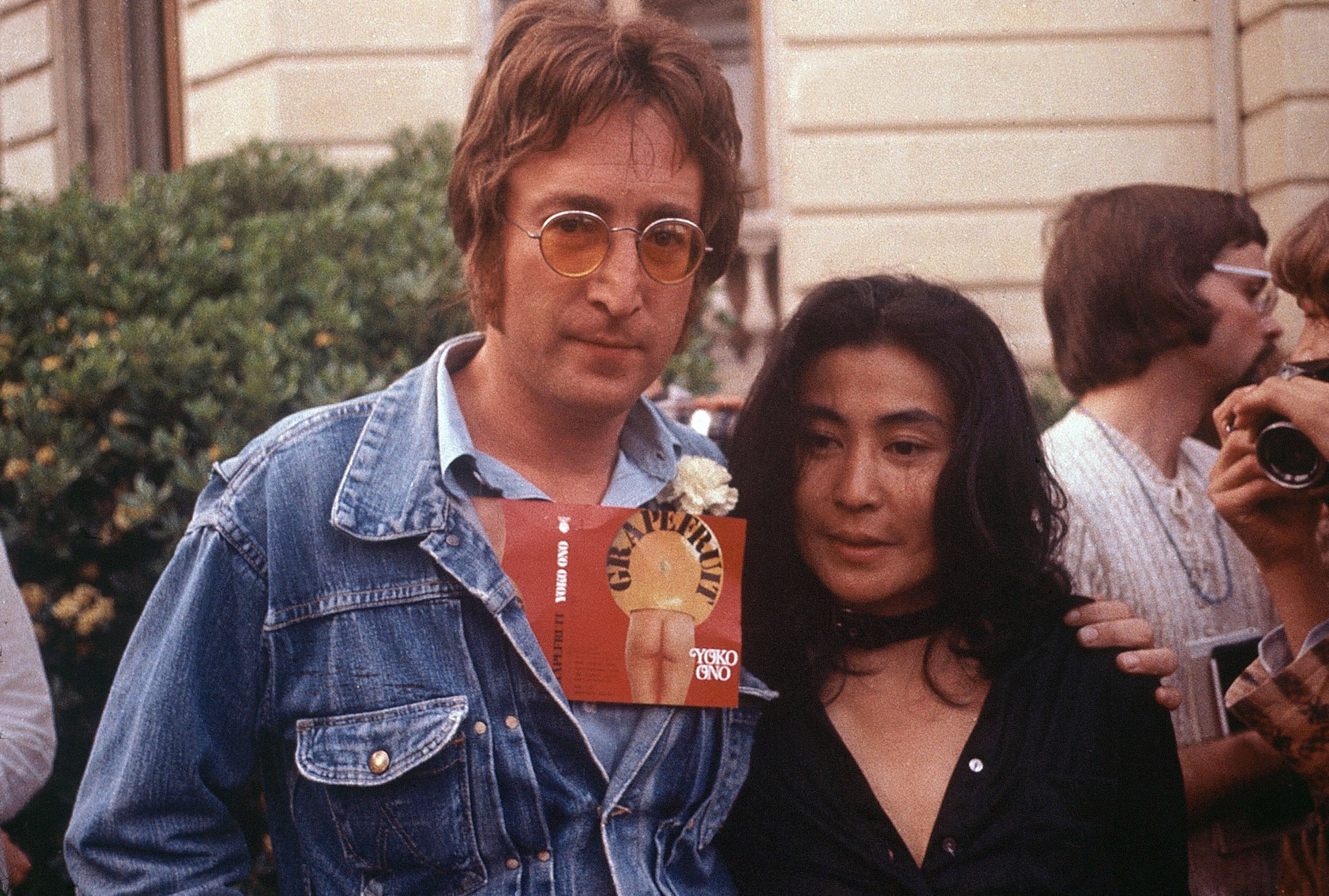 John Lennon and Yoko Ono Hold a Press Conference in Cannes – 16 May 1971