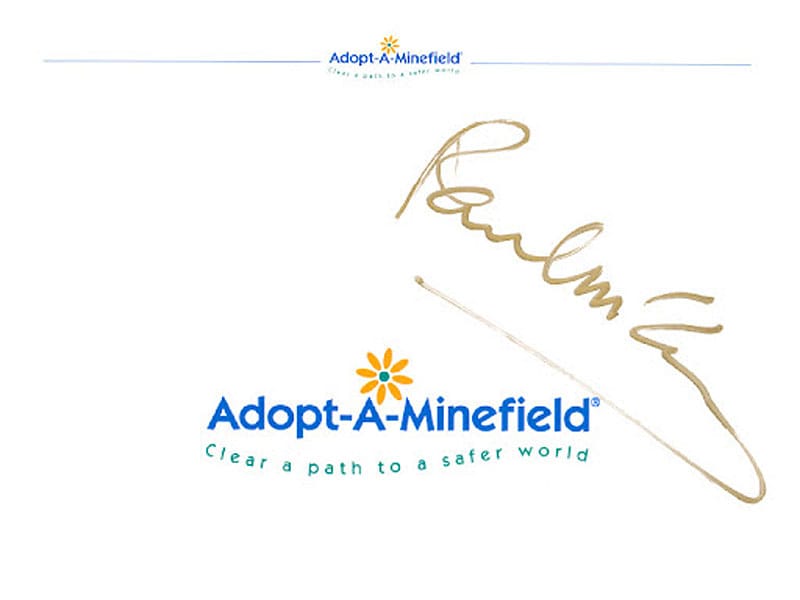 Paul McCartney live: Adopt-A-Minefield Gala, Los Angeles – 14 June 2001